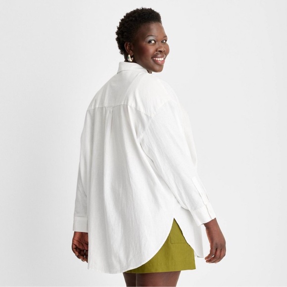 Women's Plus Size Linen Shirt - Picture 2 of 4